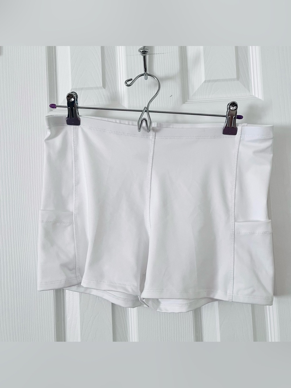 Lucky in Love Women's White Athletic Tennis Shorts Size Large